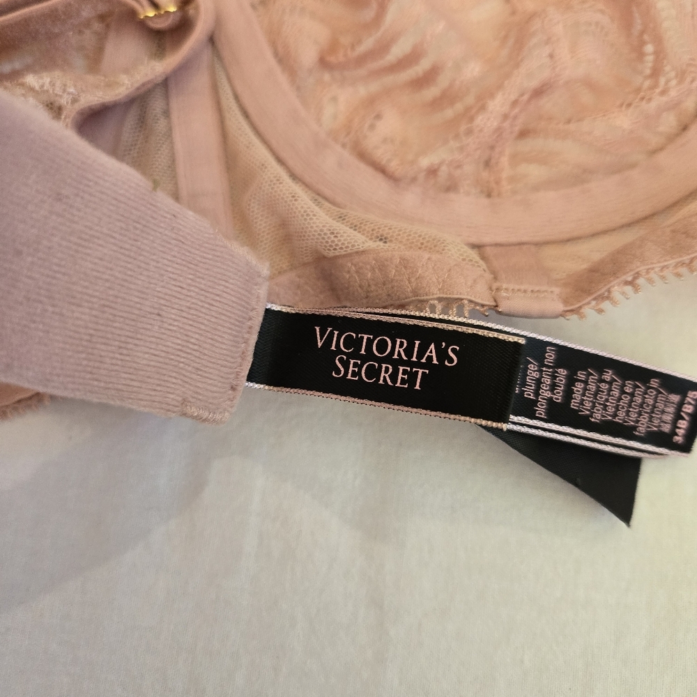 Victoria's Secret Plunge Underwire Bra Lace Pink Size 34B - Picture 10 of 11